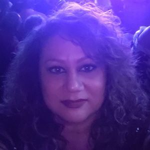 Meet your Posher, Viviane